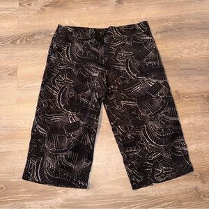 Chico's Black and White abstract Printed Elastic-Waist wide leg cropped Pants XL